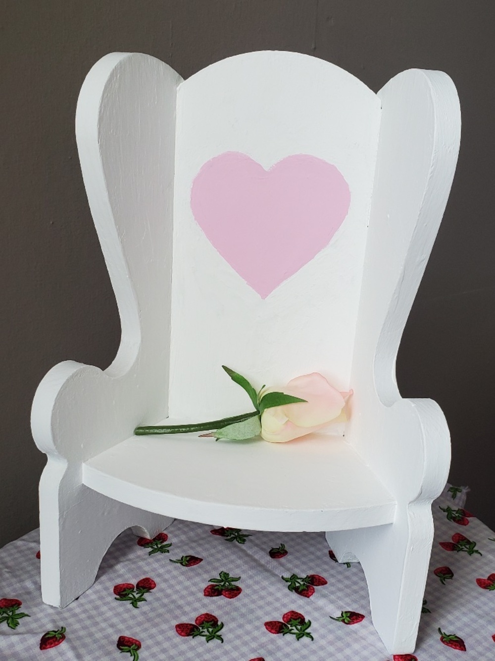 Vintage doll chair hand-painted with heart design, good condition